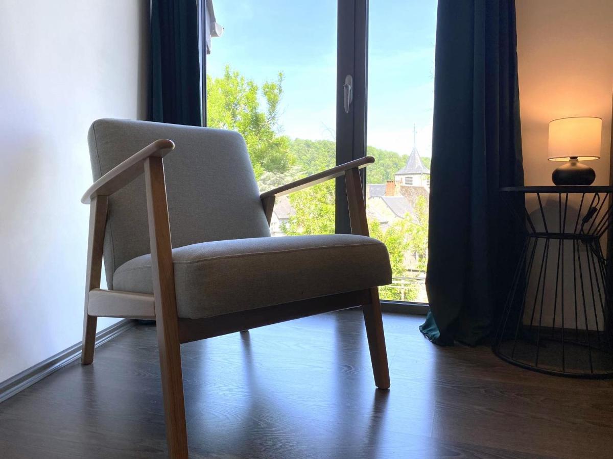 Vila Aux Berges Du Bocq Yvoir Exteriér fotografie