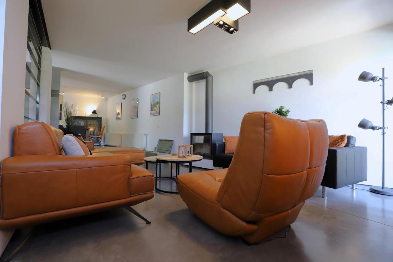 Vila Aux Berges Du Bocq Yvoir Exteriér fotografie